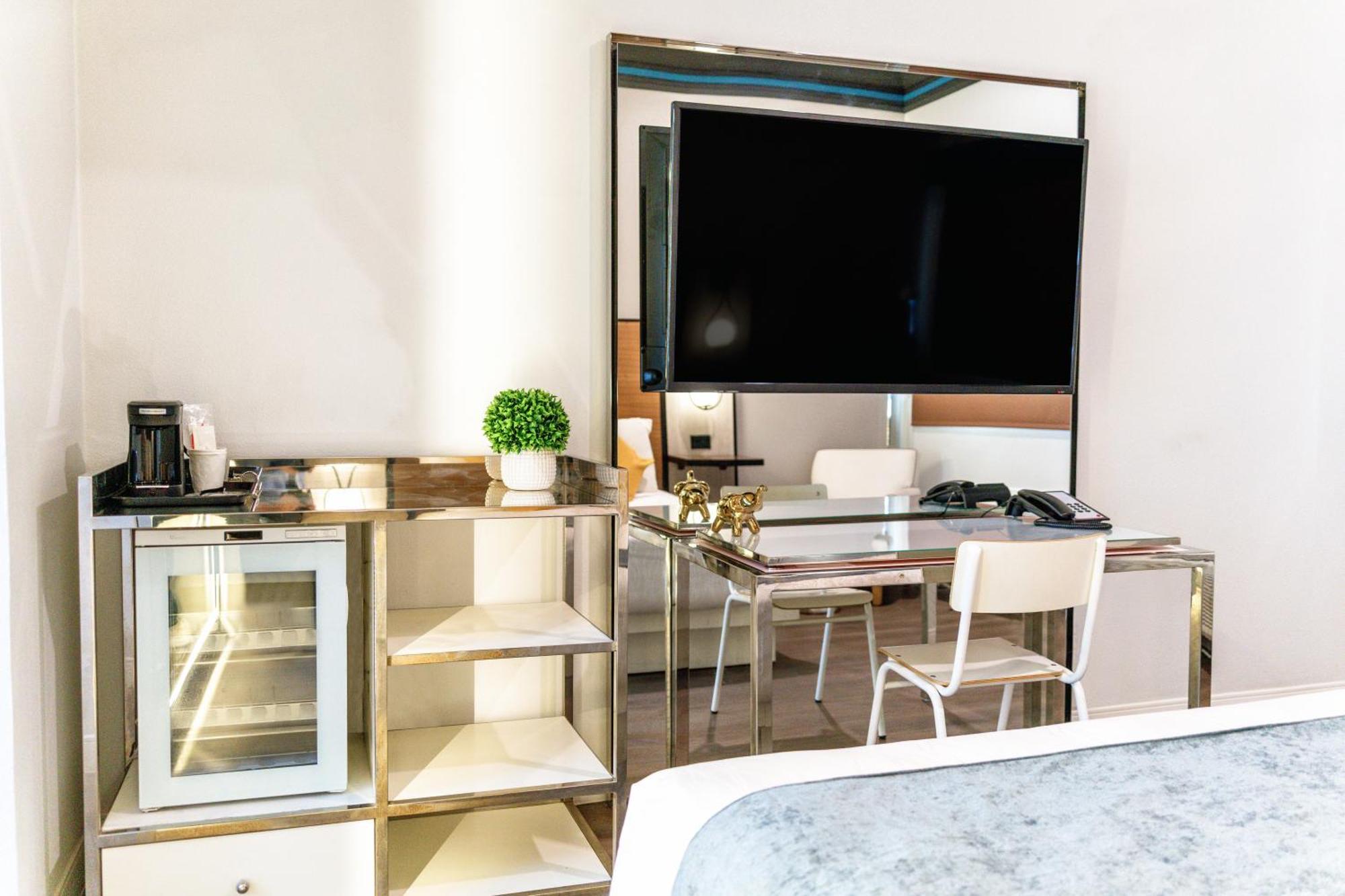 Aspire Inn Studios & Spas Bellflower Buitenkant foto